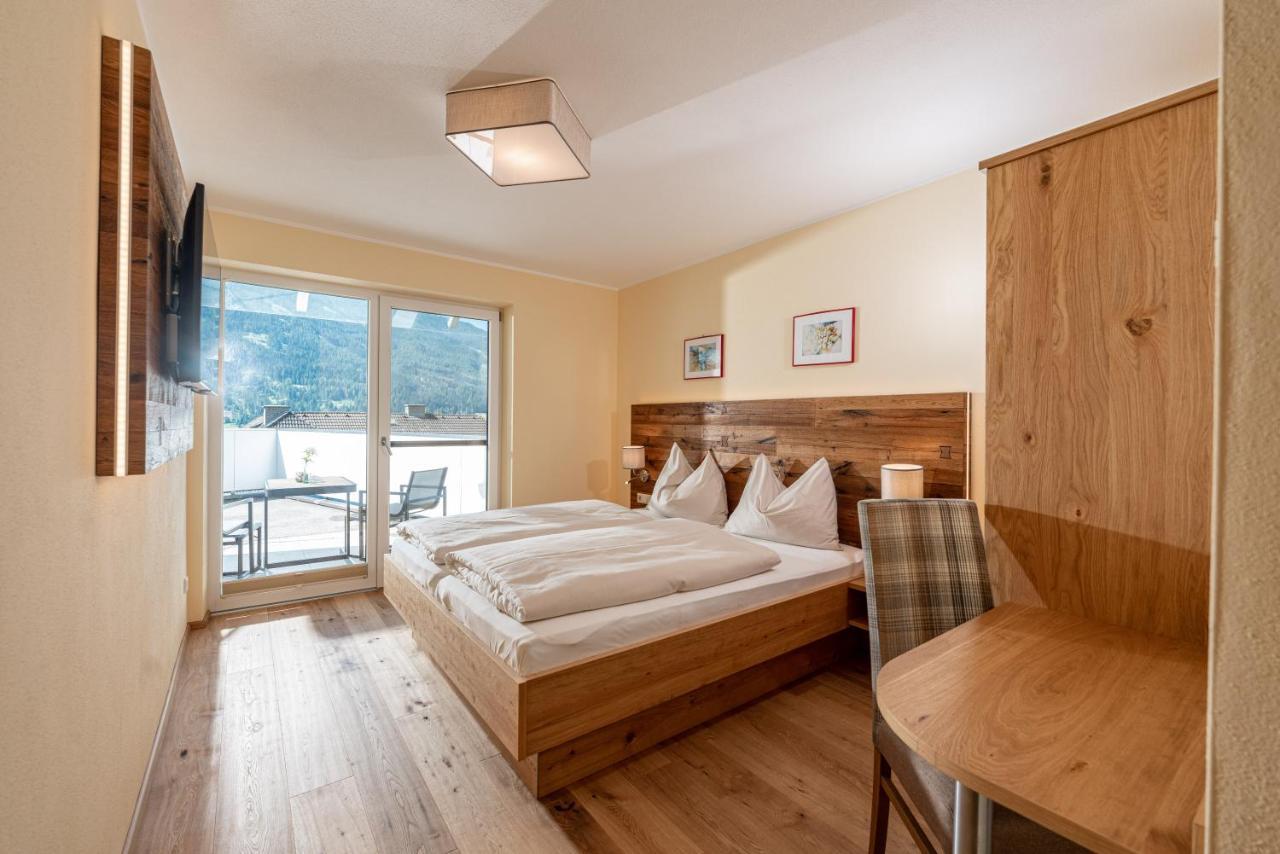 סנט מיכאל אים לונגאו Hotel Die Metzgerstubn מראה חיצוני תמונה